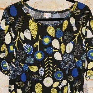 Nwt lularoe shirts